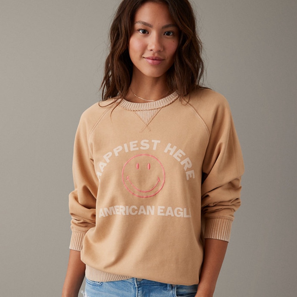 AMERICAN EAGLE Sweatshirt | Happiest Here | Size Medium